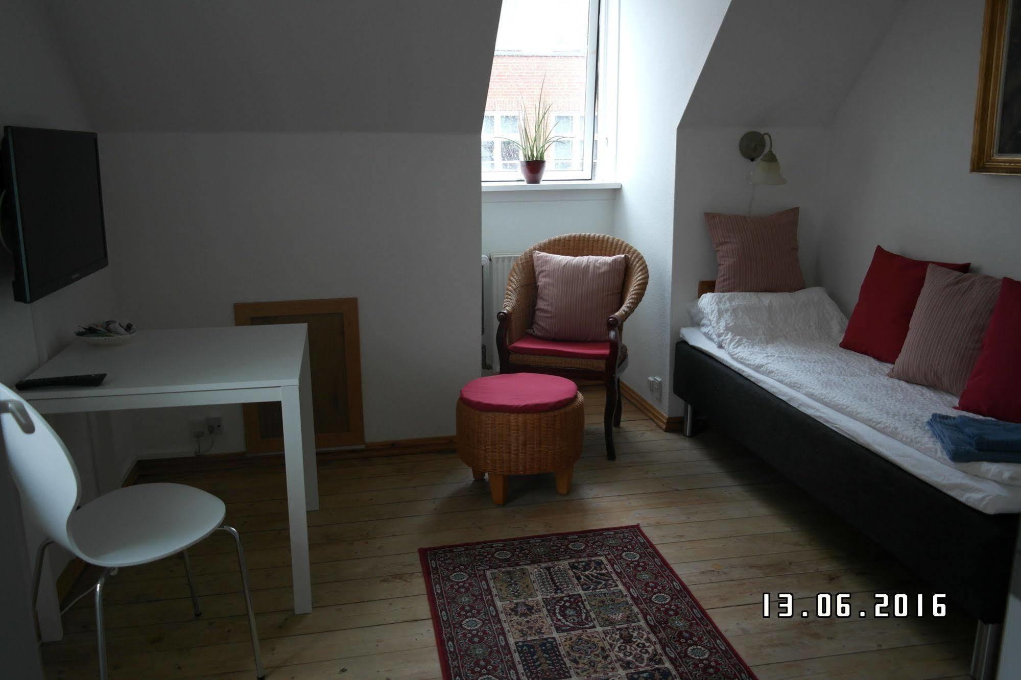 Sweethome Guesthouse Esbjerg Esterno foto