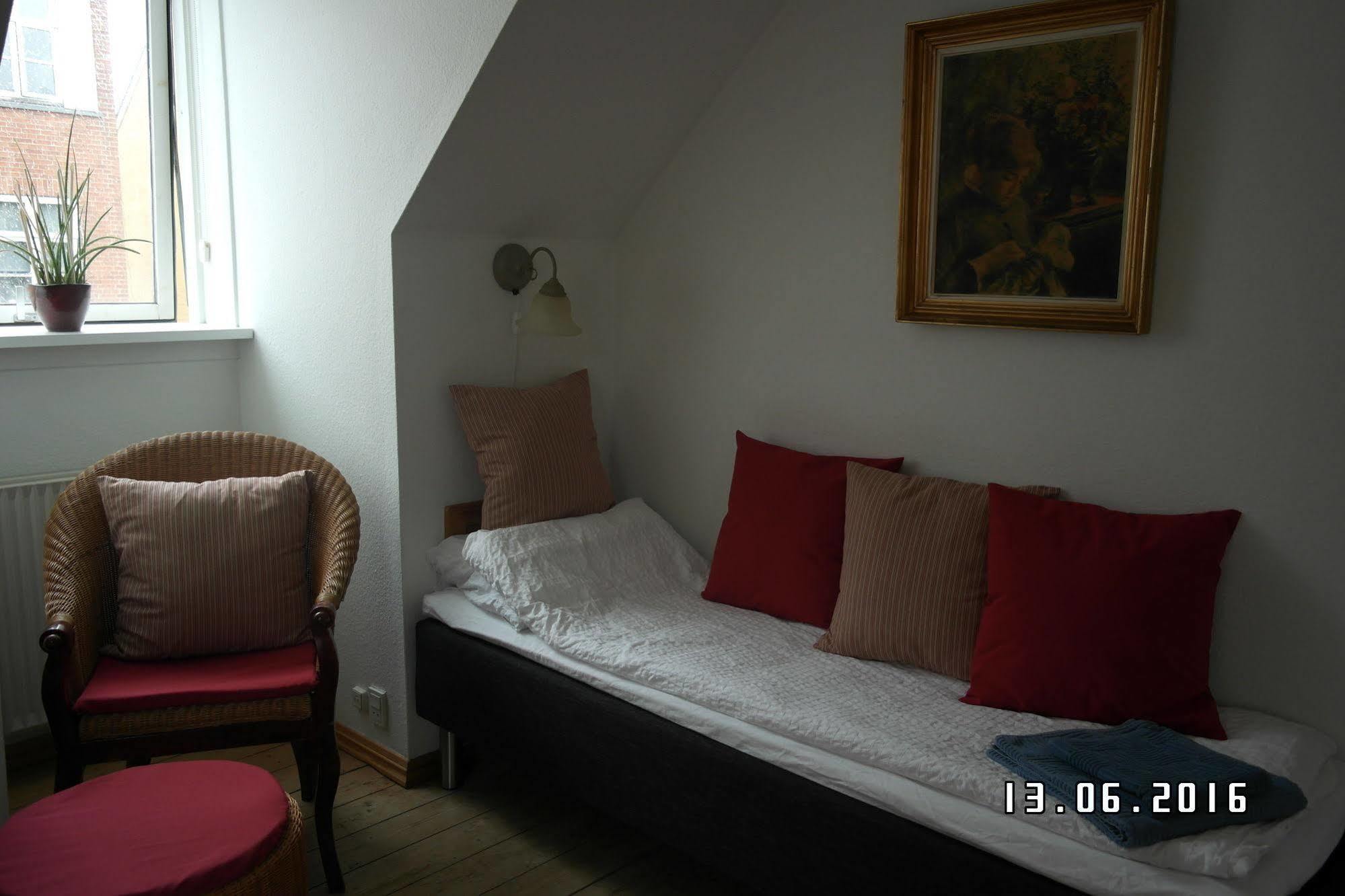 Sweethome Guesthouse Esbjerg Esterno foto