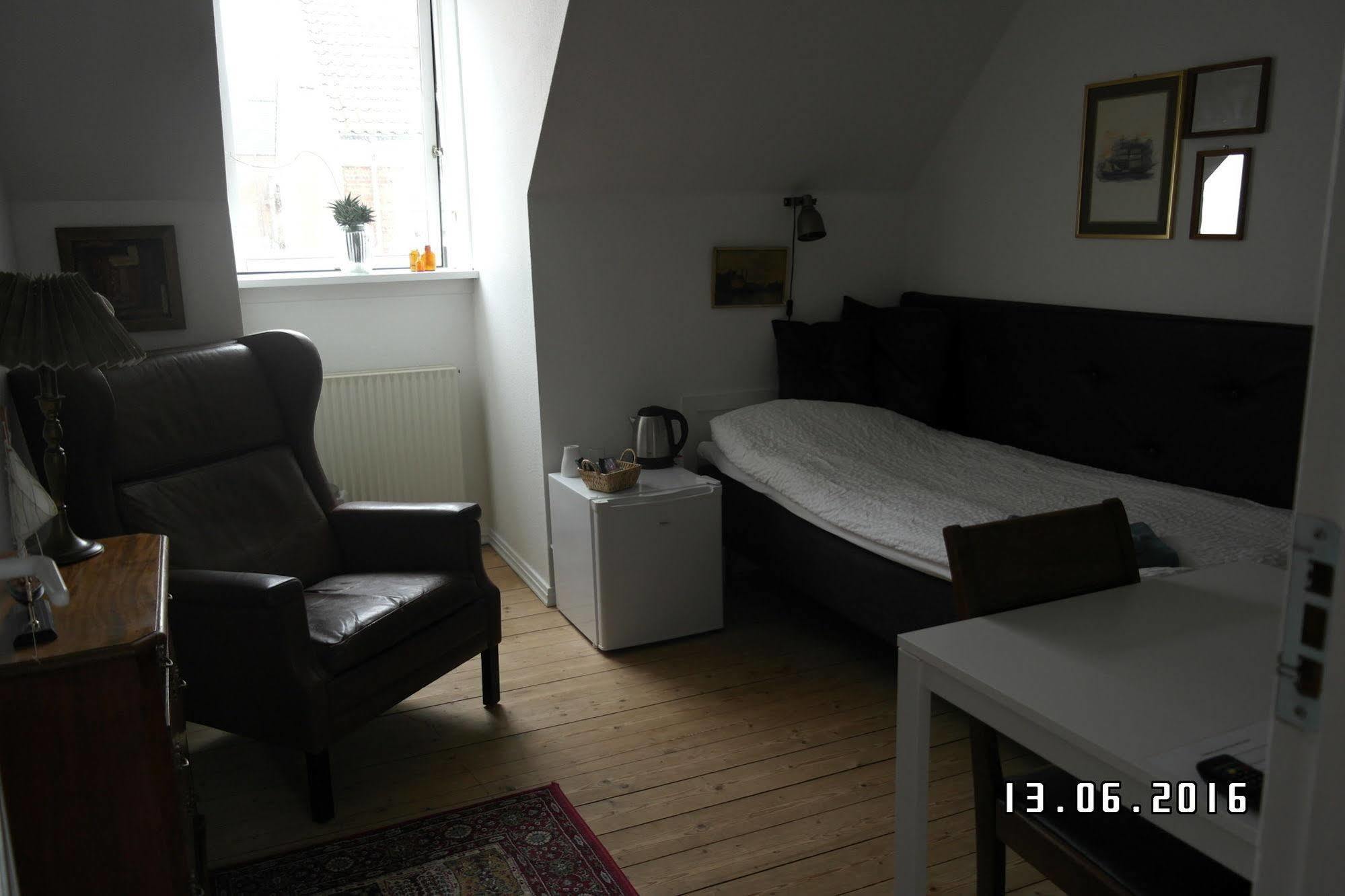 Sweethome Guesthouse Esbjerg Esterno foto